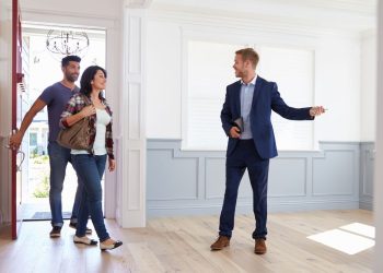 Могут ли риелторы в Онтарио не присутствовать на показах.