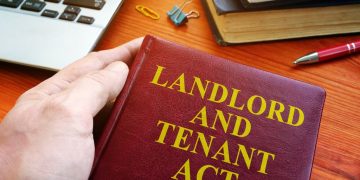 В Канаде игнорирование закона стоило арендодателю 30 тысяч долларов.